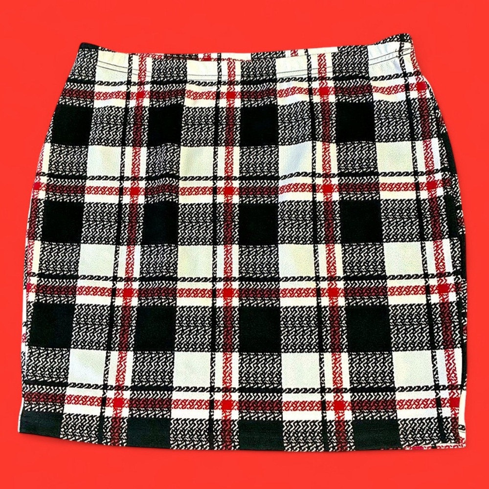 ❤️ Stunning Date Night Plaid Mini Skirt ❤️